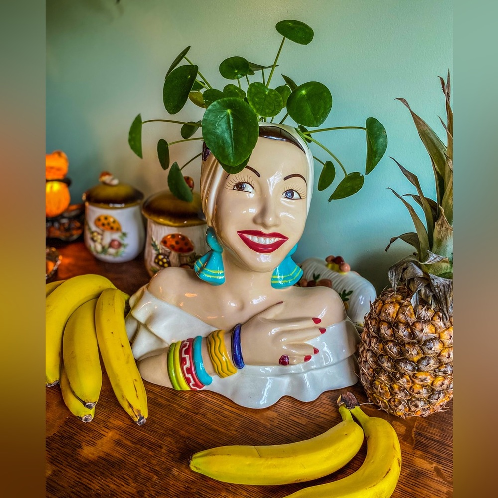 🍌🍍💃 Vintage Flamenco Dancer Vase/Flower Pot - Radiant and Cheery! 💃🌺😄